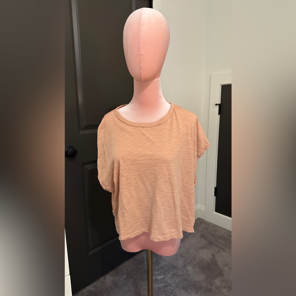 Free people favorite tee size small